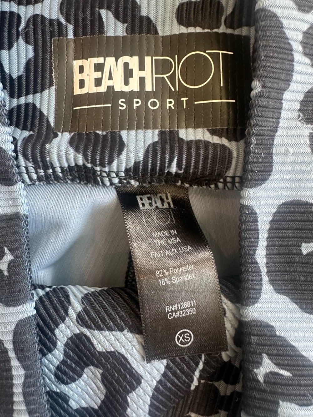 Beach Riot Ribbed Cara Legging in Blue Leopard Print - Picture 7 of 7
